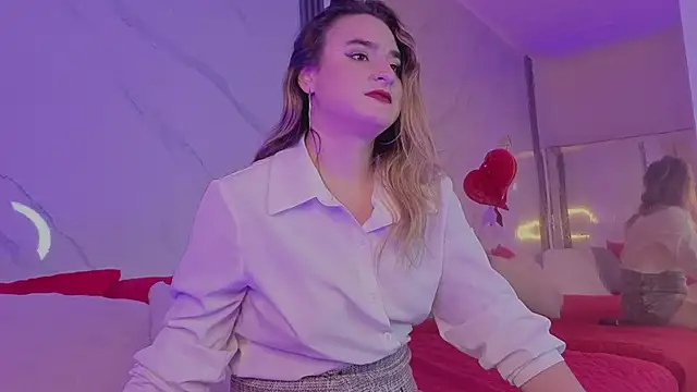 CandyQueenGold online show from February 9, 2026, 7:18 pm