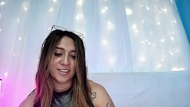 Natasha Wilde  online show from December 13, 2024, 10:55 pm