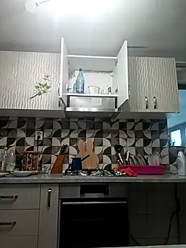 Snapshot of florin421 chatting on March 15, 2026, 9:48 am florin421 online show from March 15, 2026, 9:48 am