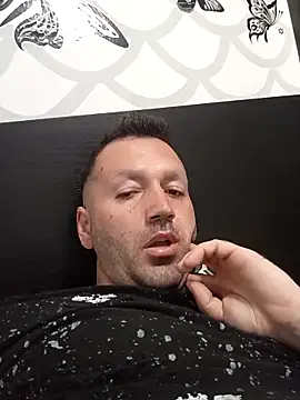 Snapshot of florin421 chatting on March 27, 2026, 6:08 am florin421 online show from March 27, 2026, 6:08 am