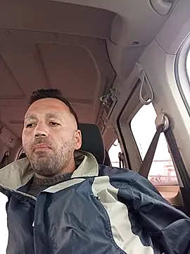 Snapshot of florin421 chatting on March 29, 2026, 6:13 am florin421 online show from March 29, 2026, 6:13 am