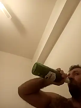 Snapshot of florin421 chatting on April 6, 2026, 7:04 pm florin421 online show from April 6, 2026, 7:04 pm