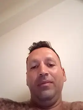 Snapshot of florin421 chatting on April 7, 2026, 7:09 am florin421 online show from April 7, 2026, 7:09 am