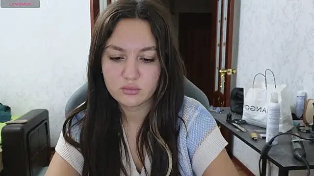 Snapshot of Nelly_Fischer chatting on March 11, 2025, 6:08 pm Nelly Fischer online show from March 11, 2025, 6:08 pm