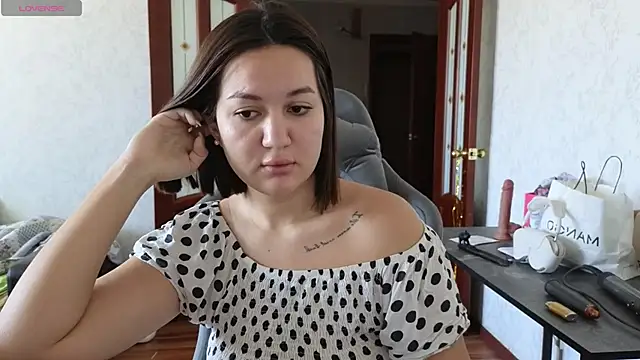 Snapshot of Nelly_Fischer chatting on March 23, 2025, 6:37 am Nelly Fischer online show from March 23, 2025, 6:37 am