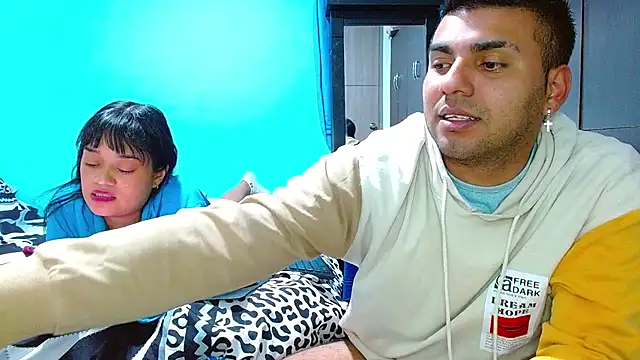 Snapshot of 2ScarletandRyan8 chatting on January 27, 2025, 1:09 pm 2ScarletandRyan8 online show from January 27, 2025, 1:09 pm