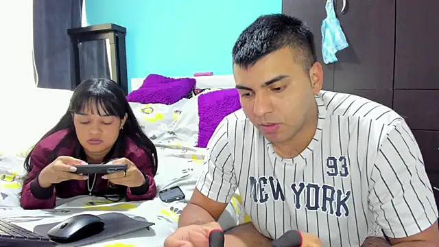 Snapshot of 2ScarletandRyan8 chatting on November 20, 2025, 1:11 pm 2ScarletandRyan8 online show from November 20, 2025, 1:11 pm