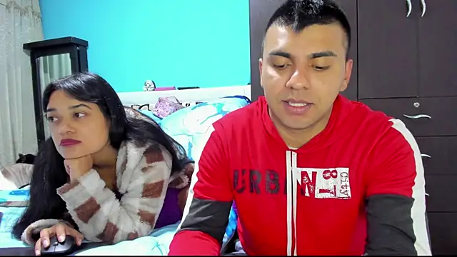 Snapshot of 2ScarletandRyan8 chatting on December 3, 2025, 10:02 am 2ScarletandRyan8 online show from December 3, 2025, 10:02 am