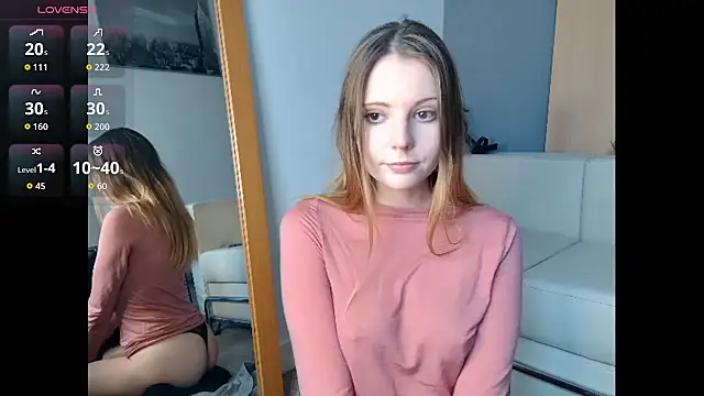 Snapshot of Frosty_Princess chatting on November 11, 2025, 1:00 pm Frosty Princess online show from November 11, 2025, 1:00 pm