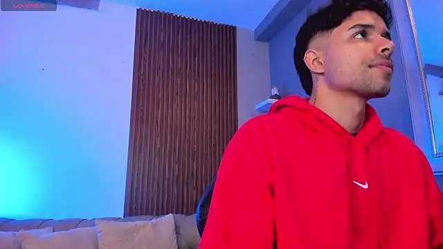 liam collins21 online show from March 18, 2025, 11:41 am