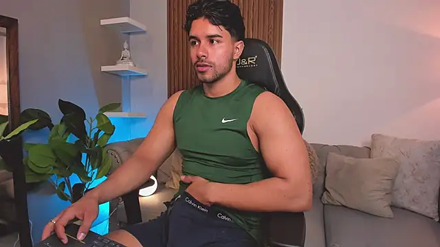 liam collins21 online show from March 12, 2026, 11:49 am