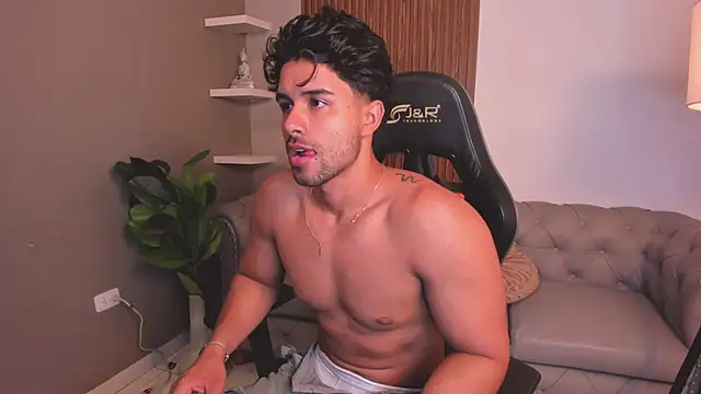 liam collins21 online show from April 16, 2026, 11:55 am