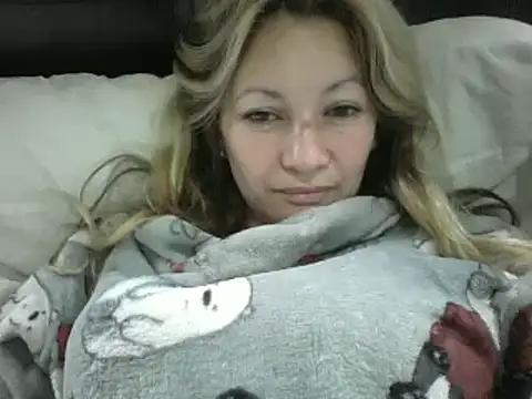 Snapshot of Paulita_x3 chatting on September 11, 2025, 11:54 am Paulita x3 online show from September 11, 2025, 11:54 am