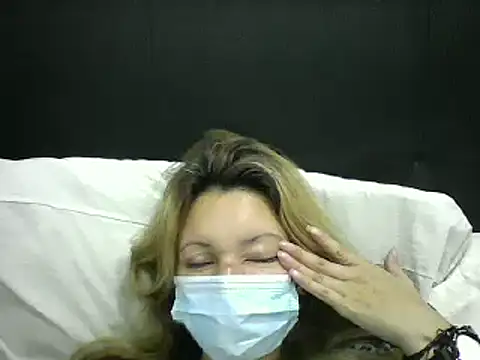 Snapshot of Paulita_x3 chatting on April 29, 2026, 11:36 am Paulita x3 online show from April 29, 2026, 11:36 am