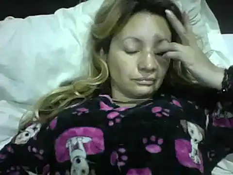 Snapshot of Paulita_x3 chatting on May 3, 2026, 8:31 am Paulita x3 online show from May 3, 2026, 8:31 am