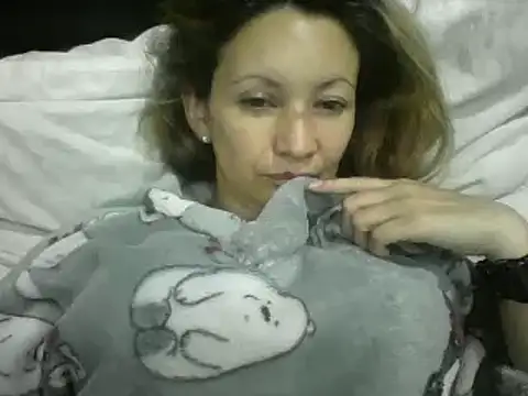 Snapshot of Paulita_x3 chatting on May 19, 2026, 11:49 am Paulita x3 online show from May 19, 2026, 11:49 am