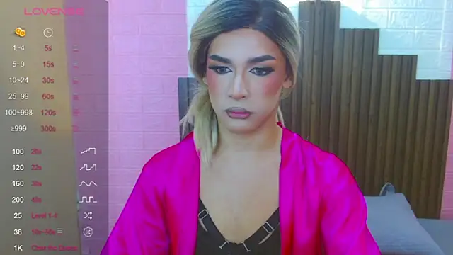 Snapshot of Mike_Nourr chatting on September 25, 2025, 2:59 am Mike Nourr online show from September 25, 2025, 2:59 am