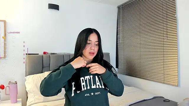 Gigi-bom online show from March 13, 2026, 9:32 pm