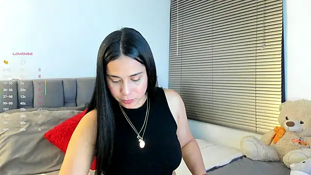 Gigi-bom online show from March 25, 2026, 12:16 am