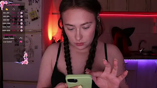 Golumm online show from October 27, 2025, 10:41 am