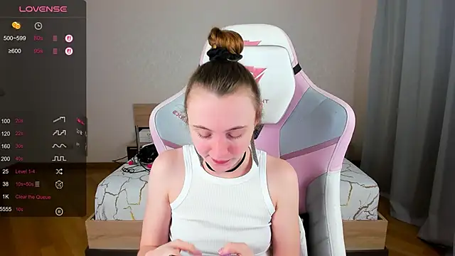 Cowell Adelina online show from November 22, 2025, 9:30 am