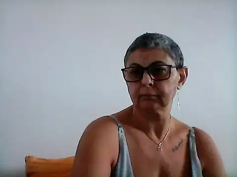 roseblak42 online show from February 6, 2025, 11:21 am