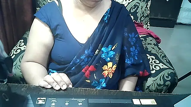 Punambhabisexy online show from November 20, 2025, 5:18 am