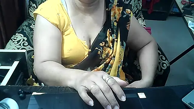 Snapshot of Punambhabisexy chatting on April 5, 2026, 12:13 pm Punambhabisexy online show from April 5, 2026, 12:13 pm