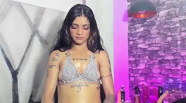 Snapshot of Trinna_harperr chatting on December 24, 2024, 7:49 am Trinna harperr online show from December 24, 2024, 7:49 am