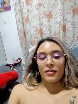 TaraaHot online show from March 23, 2025, 8:37 am