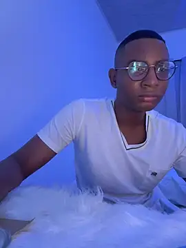 Snapshot of Arwens_bell08 chatting on February 9, 2025, 10:32 pm Arwens bell08 online show from February 9, 2025, 10:32 pm