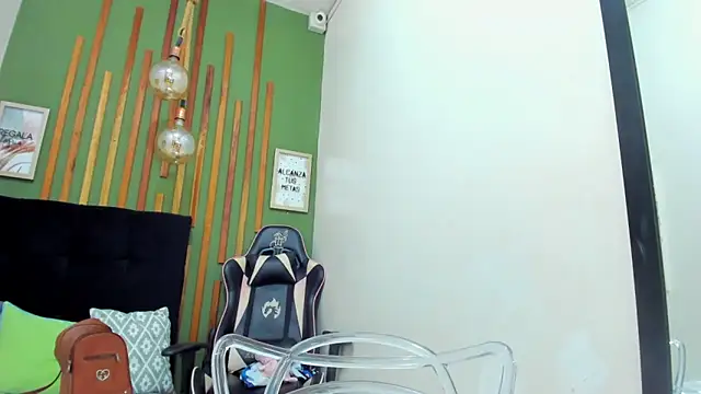 SofiaSexy  online show from November 29, 2025, 4:04 am