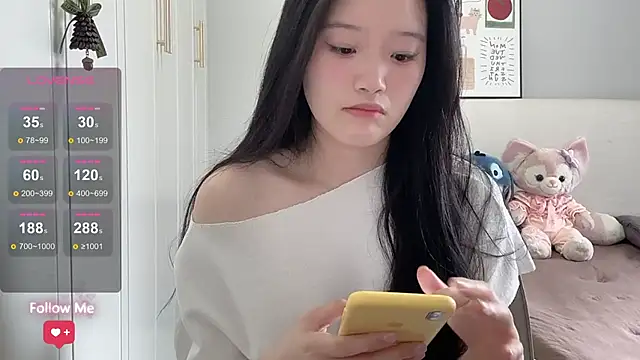 Snapshot of rose-u chatting on June 22, 2026, 1:18 am rose-u online show from June 22, 2026, 1:18 am