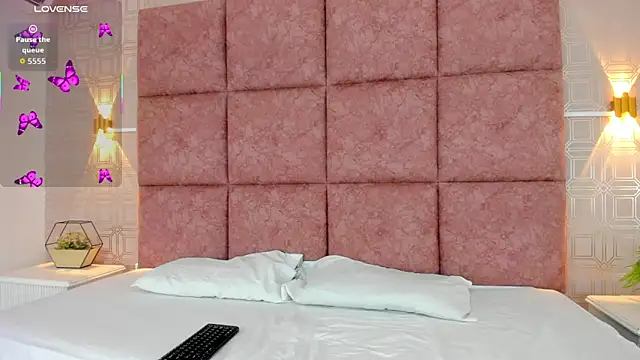 LiaVelez online show from March 9, 2026, 1:48 pm