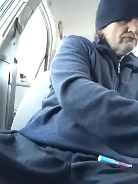 Snapshot of Hotbodyscottie chatting on January 5, 2025, 1:15 pm Hotbodyscottie online show from January 5, 2025, 1:15 pm