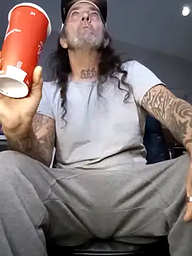 Snapshot of Hotbodyscottie chatting on February 17, 2025, 11:23 am Hotbodyscottie online show from February 17, 2025, 11:23 am