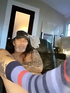 Snapshot of Hotbodyscottie chatting on February 19, 2025, 10:09 pm Hotbodyscottie online show from February 19, 2025, 10:09 pm