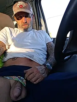 Snapshot of Hotbodyscottie chatting on February 10, 2026, 10:47 pm Hotbodyscottie online show from February 10, 2026, 10:47 pm