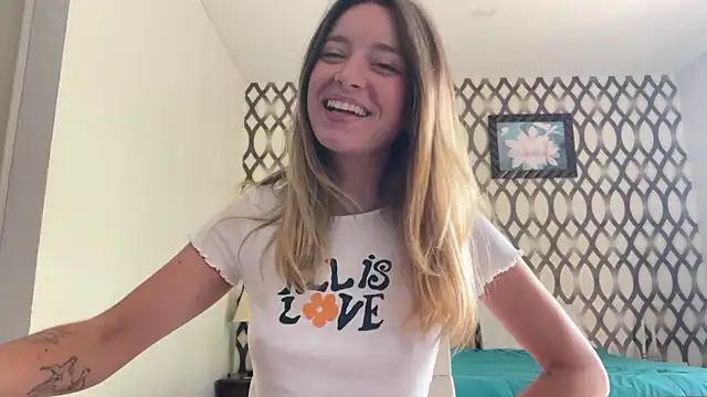 SirenaBelle online show from February 15, 2025, 5:19 am