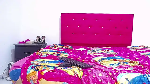 Snapshot of candy_dustano691 chatting on February 20, 2025, 9:20 pm candy dustano691 online show from February 20, 2025, 9:20 pm