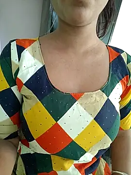 Snapshot of Kavita_ji chatting on February 24, 2026, 2:42 am Kavita ji online show from February 24, 2026, 2:42 am