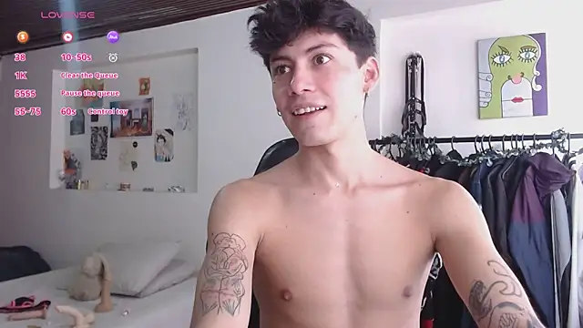 Amahd696 online show from November 10, 2025, 8:08 pm