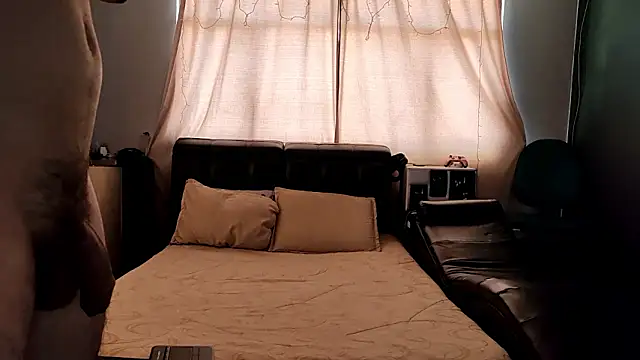 Alaia sam online show from February 21, 2026, 3:46 pm