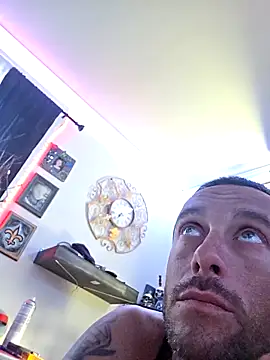 Twin2222 online show from September 27, 2025, 1:27 pm