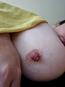 ashezjxm8698 online show from November 3, 2025, 10:27 am