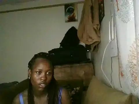 Snapshot of Sonnia_ chatting on December 20, 2024, 7:39 pm Sonnia online show from December 20, 2024, 7:39 pm