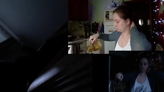 Sakura Green online show from October 21, 2025, 5:08 am