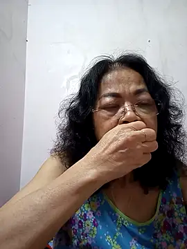 Hotestlove online show from March 10, 2025, 7:42 am