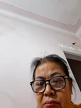 Hotestlove online show from February 28, 2026, 1:28 am