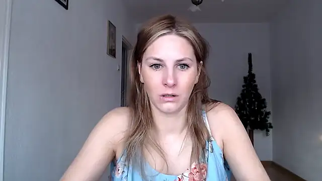 Snapshot of DagmarieFlirt chatting on December 19, 2024, 7:18 am DagmarieFlirt online show from December 19, 2024, 7:18 am